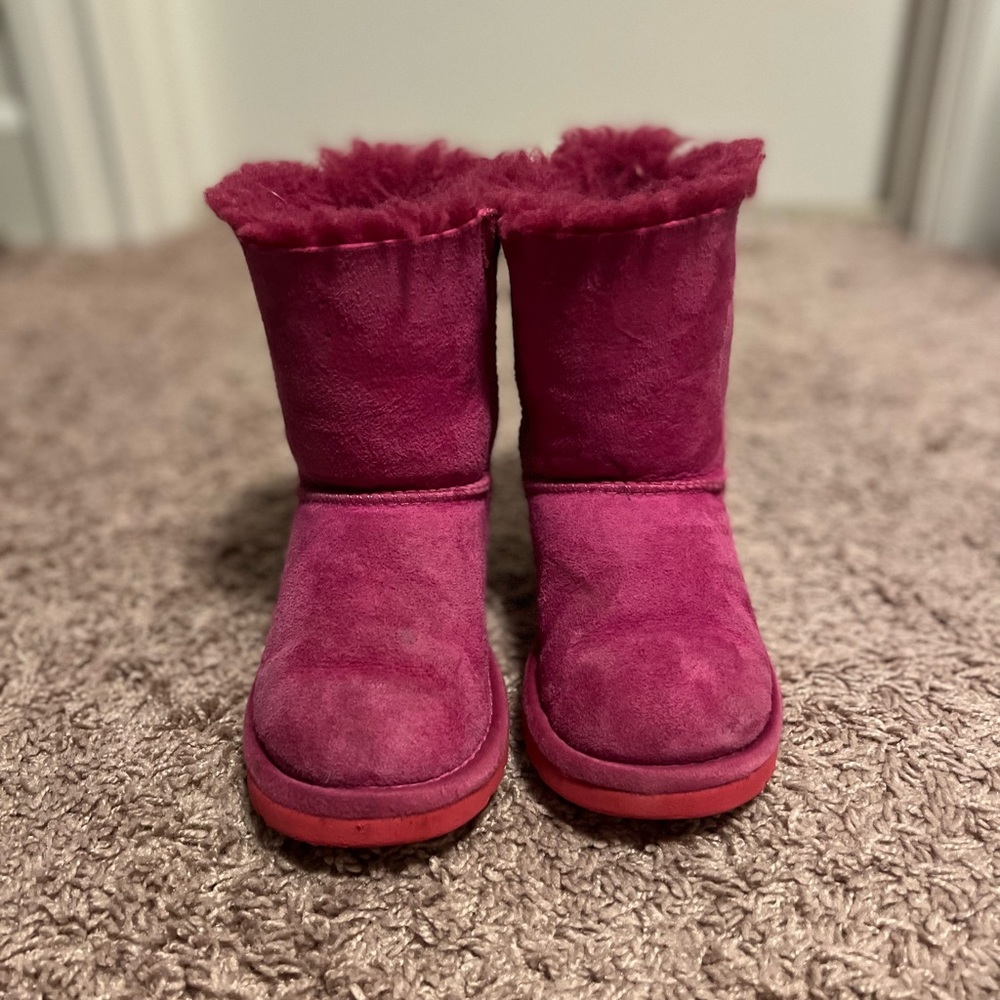 Ugg Bailey Bow Bloom boots. Magenta pink/ with red bows on back size 11 toddler